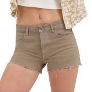 Wrangler Women's 12/31 Mid-Rise Vintage Shorts Taupe Raw Hem 112367898